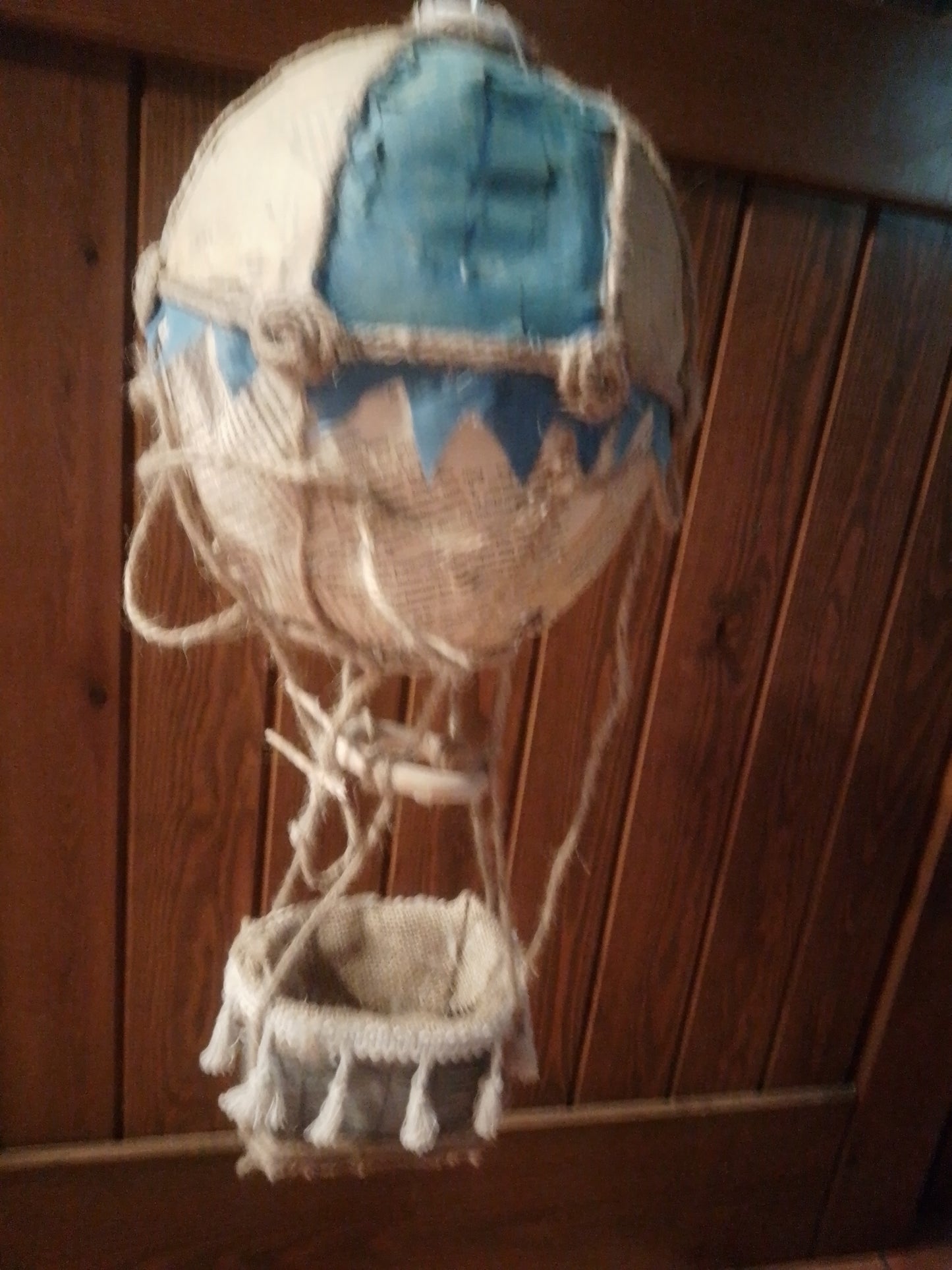 Globo Aerostático Artesanal - Decoración Macramé y Madera